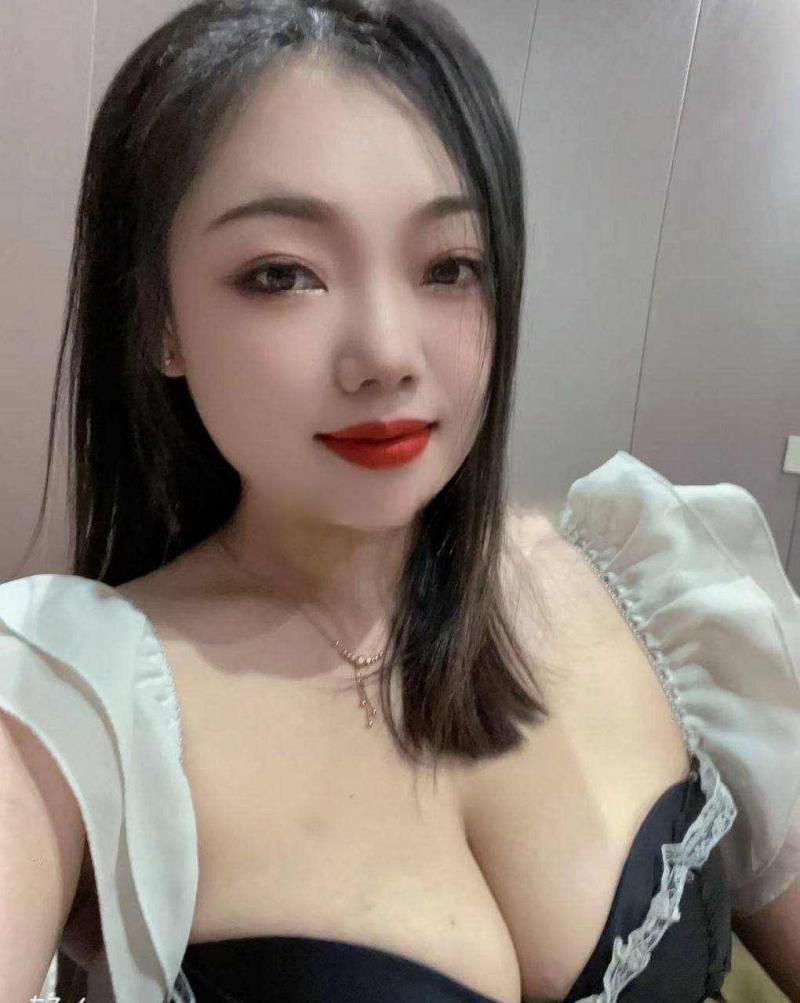 西青道茶城旁尚云轩，客服132